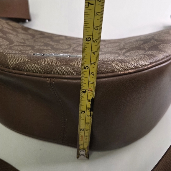 COACH Pace Shoulder Bag In Signature Canvas CT643 Brown/Tan - Picture 14 of 15